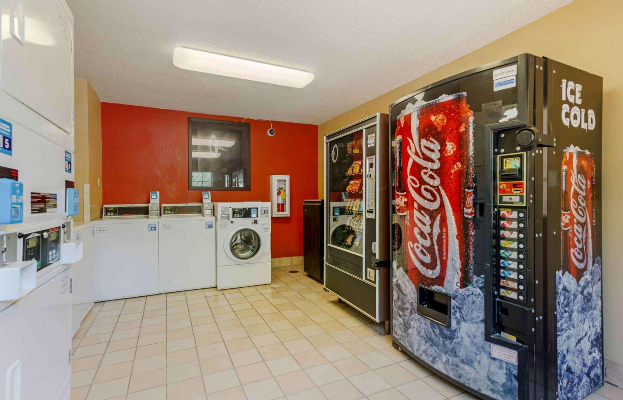 Extended Stay America Select Suites - Atlanta - Cumberland Mall Smyrna Exteriér fotografie