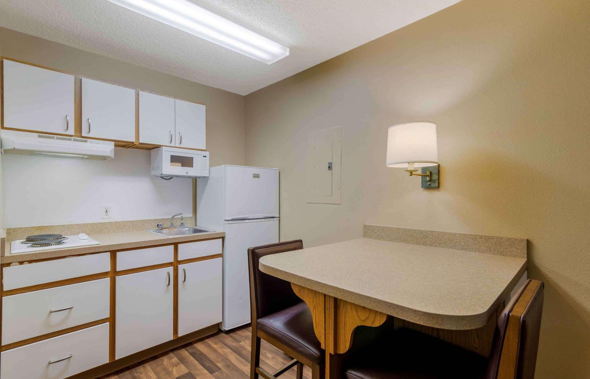 Extended Stay America Select Suites - Atlanta - Cumberland Mall Smyrna Exteriér fotografie